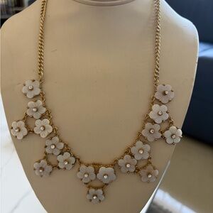 Gold White Floral Statement Necklace Rhinestone Flower Bib Necklace Feminine NEW